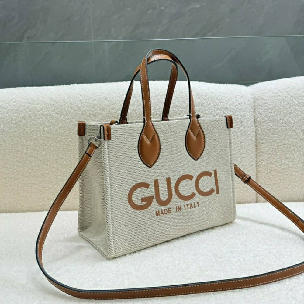 GUCCI MEDIUM TOTE BAG WITH GUCCI PRINT BEIGE 28CM 772144 FACUL 8451