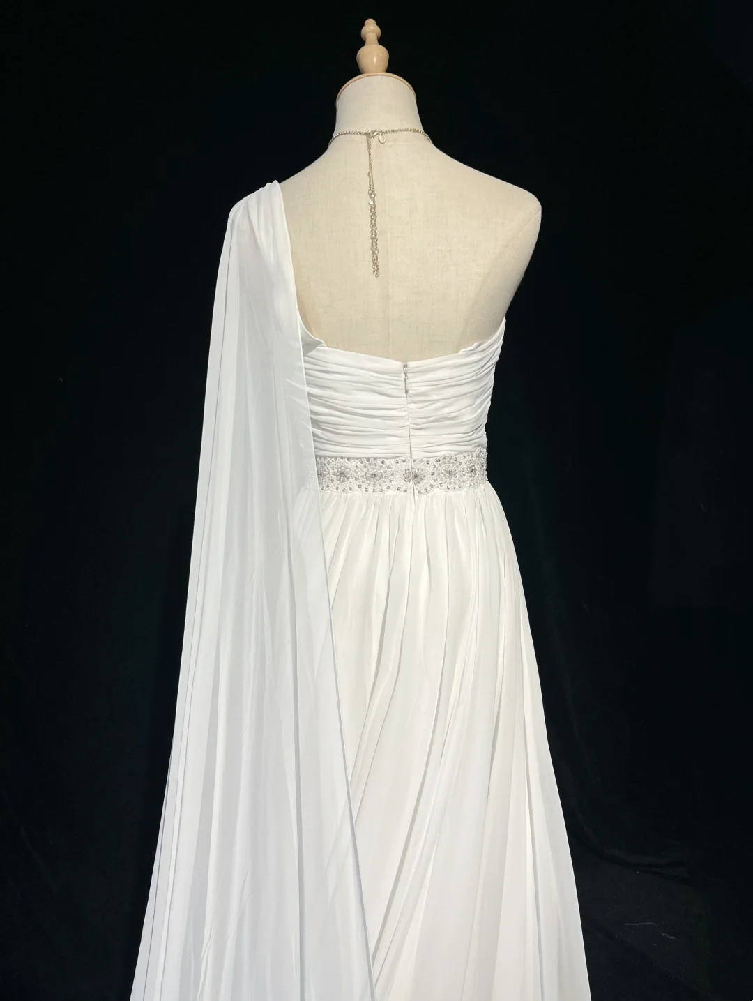 Vintage Bridal Gown 1960s A line One Shoulder Sleeveless Chiffon Pleated Beads Long White Wedding Dresses Elegant Bridal Gowns DH1013