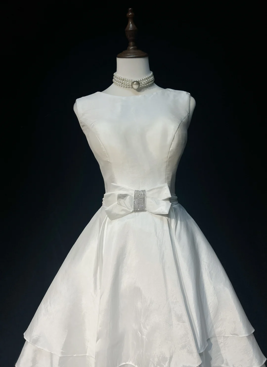 Vintage Bridal Gown 1960s High Low Scoop Sleeveless Pleated Bow-knot Beads White Short Wedding Dresses Elegant Bridal Gowns DH1014