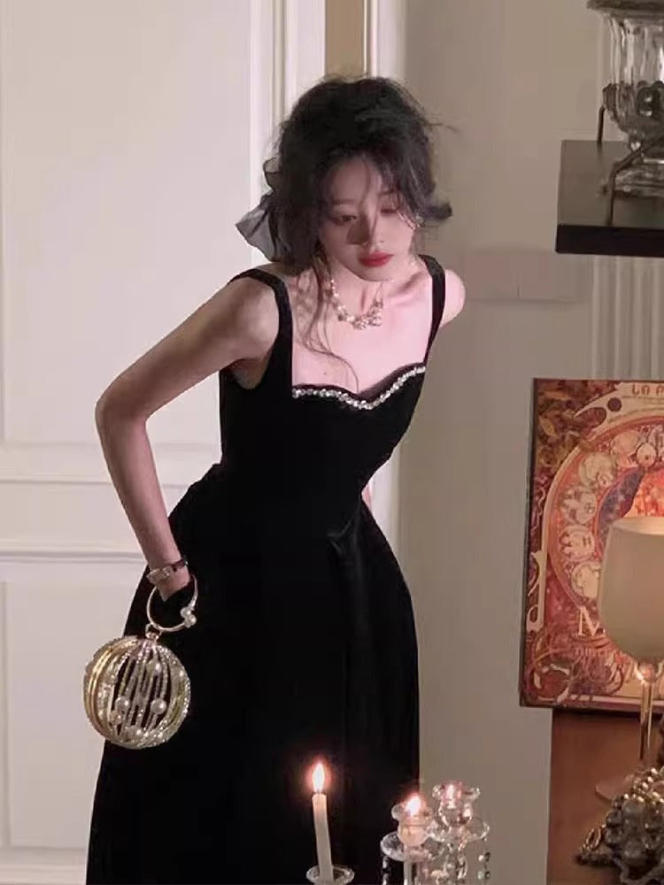 Elegant A Line Spaghetti Straps Black Velvet Prom Dresses Party Dress Summer 22th Birthday Outfits 18th Birthday Dresses DH1047