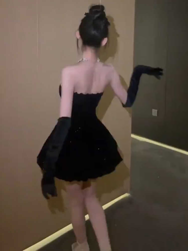 Pretty Ball Gown Sweetheart Black Velvet Mini Short Formal 8th Grade Homecoming Dresses Summer Middle School Hoco Dress Birthday Outfits DH1057