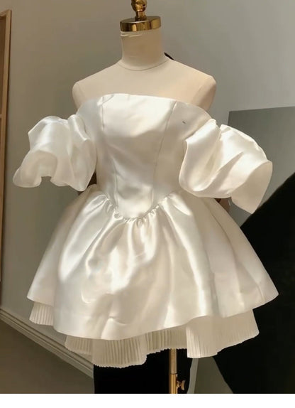Pretty Ball Gown Off The Shoulder White Satin Mini Short Formal 8th Grade Homecoming Dresses Summer Middle School Hoco Dress Birthday Outfits DH1060