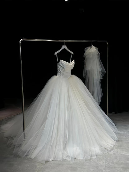 Pretty Wedding Dress Ball Gown Strapless Tulle Long Satin White Wedding Dresses Bridal Gowns Brides Gown DH106