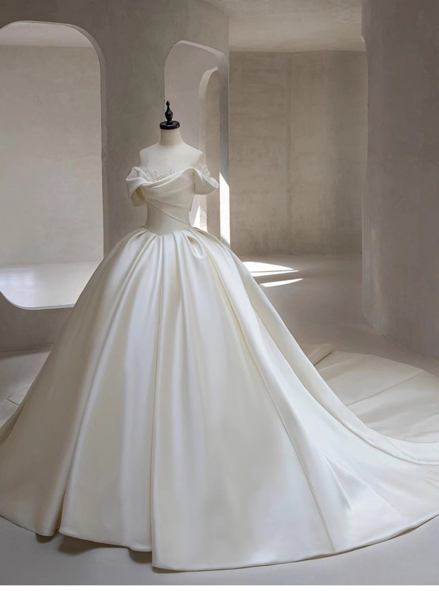 Pretty Wedding Dress Ball Gown Off The Shoulder White Long Satin Wedding Dresses Bridal Gowns Brides Gown DH109
