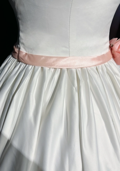 Vintage Bridal Gown Ball Gown Square Neck Sleeveless Satin Beads Long White 70s Wedding Dresses Elegant Bridal Gowns DH1102