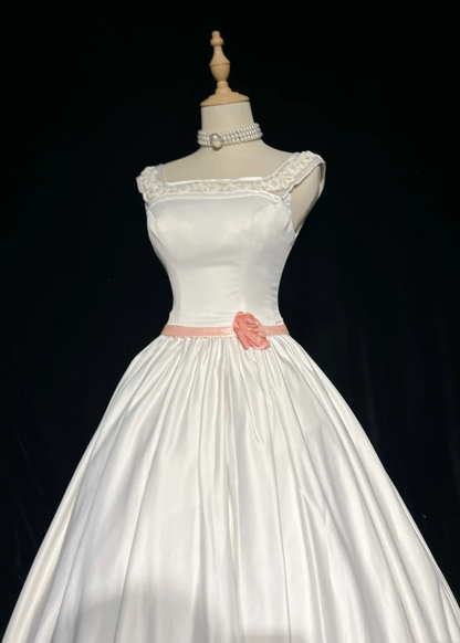 Vintage Bridal Gown Ball Gown Square Neck Sleeveless Satin Beads Long White 70s Wedding Dresses Elegant Bridal Gowns DH1102