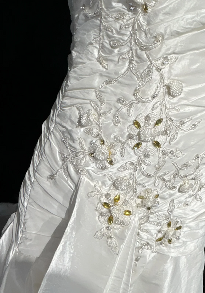 Unique Bridal Gown Mermaid Strapless Lace Sleeveless White 50s Wedding Dresses Modest Bridal Gowns DH1103