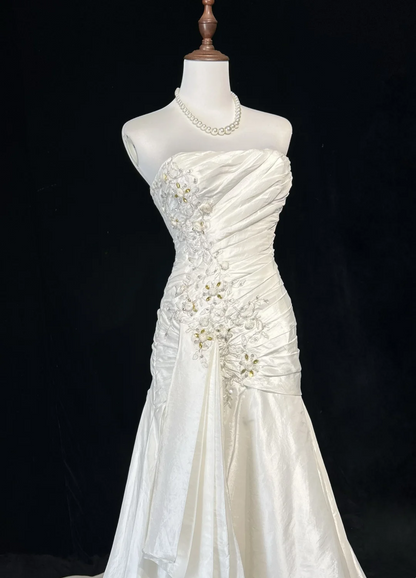 Unique Bridal Gown Mermaid Strapless Lace Sleeveless White 50s Wedding Dresses Modest Bridal Gowns DH1103