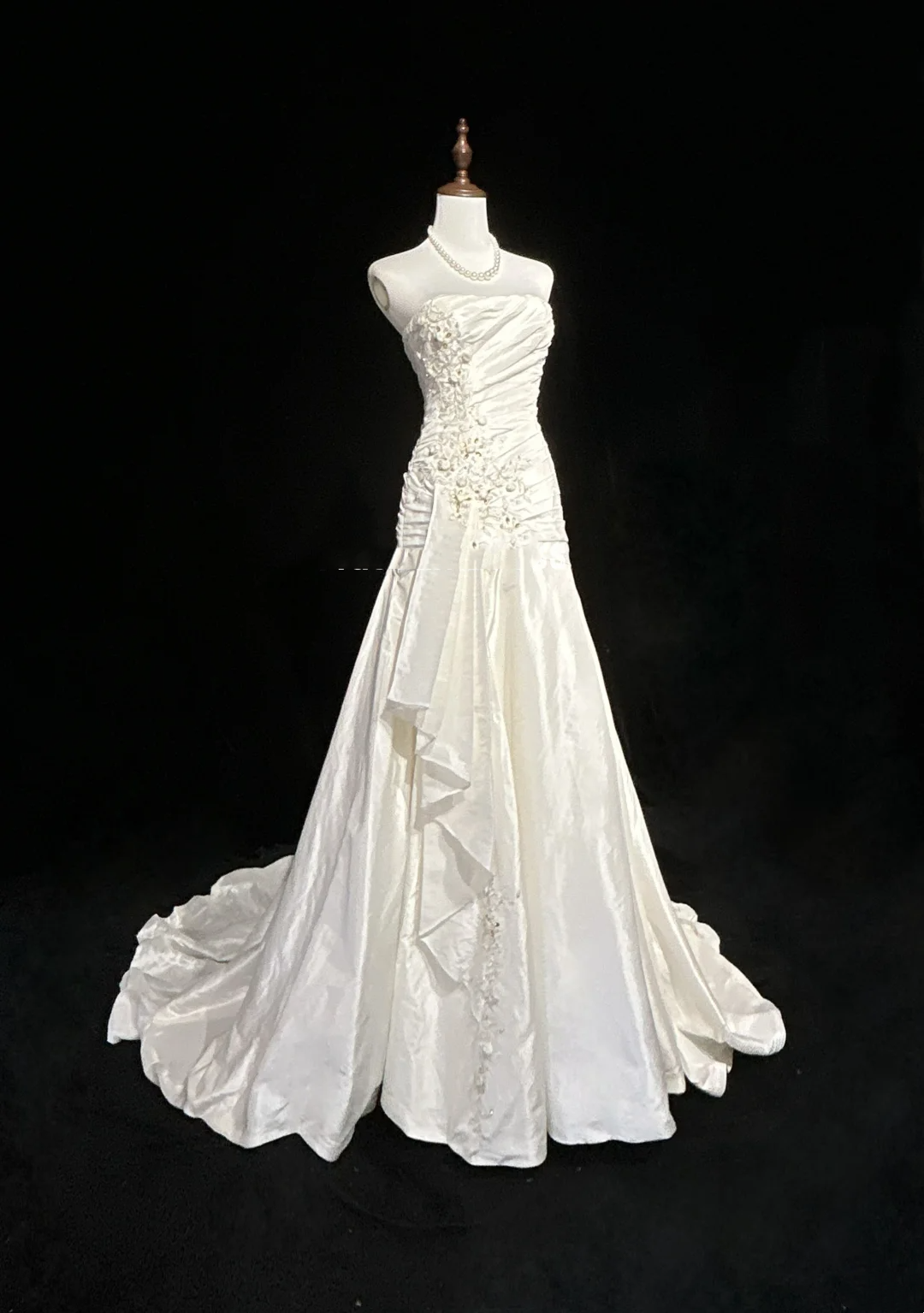 Unique Bridal Gown Mermaid Strapless Lace Sleeveless White 50s Wedding Dresses Modest Bridal Gowns DH1103