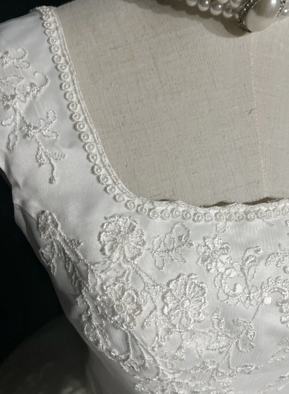 Vintage Bridal Gown Ball Gown Square Neck Sleeveless Tulle Lace Long White 70s Wedding Dresses Elegant Bridal Gowns DH1104