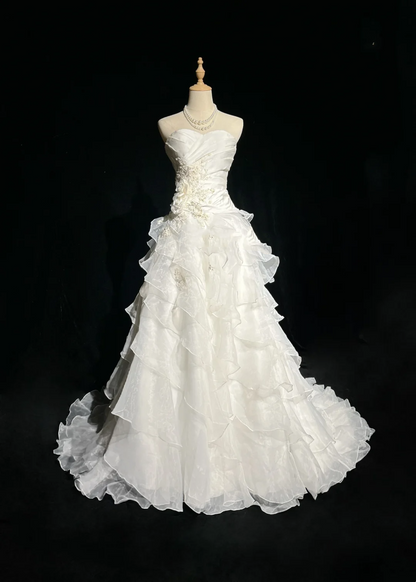 Unique Bridal Gown Ball Gown Strapless Lace Sleeveless White 50s Wedding Dresses Modest Bridal Gowns DH1105