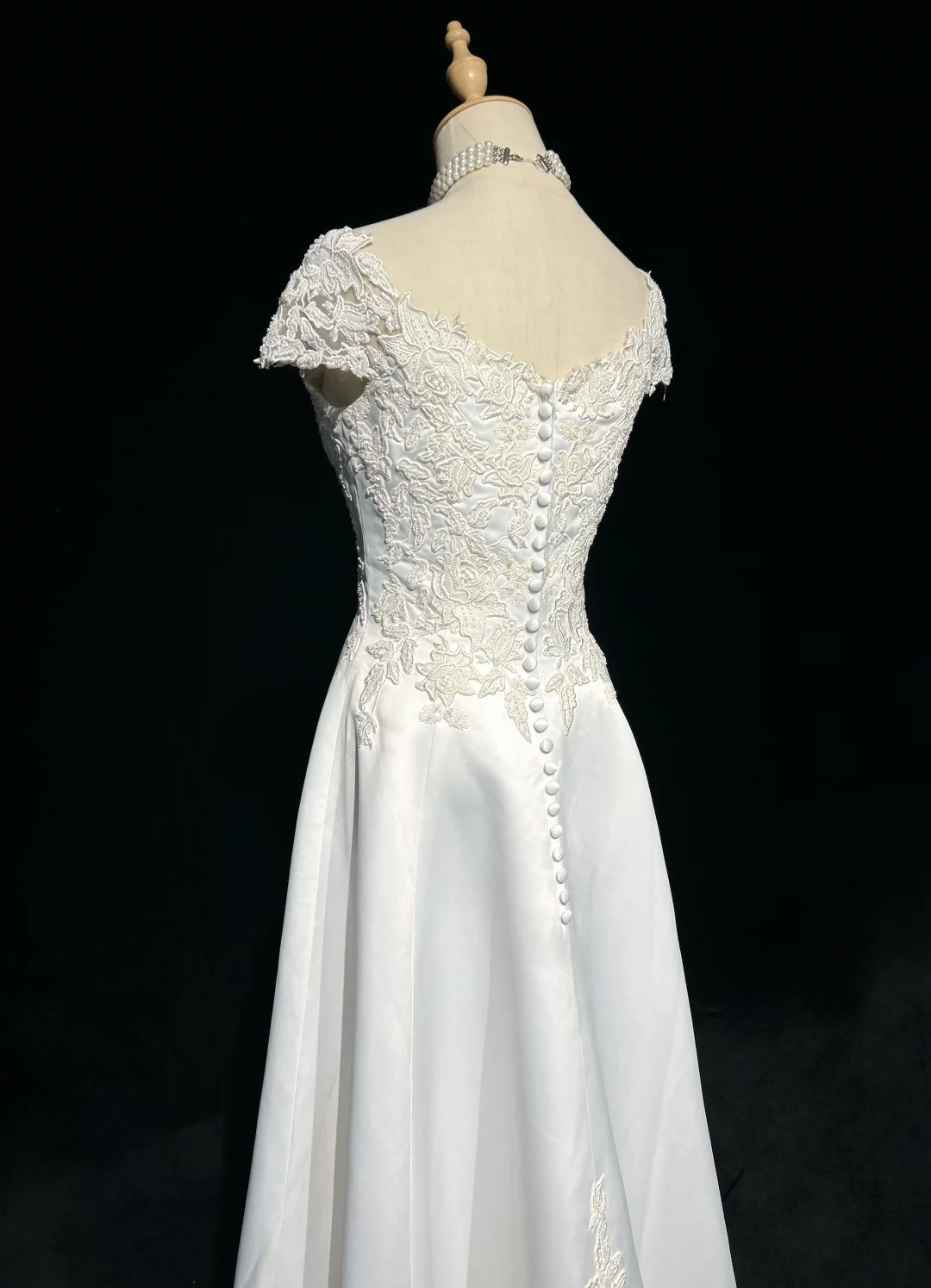 Vintage Bridal Gown 1960s A Line V Neck Short Sleeves Lace Pearls Long White 90s Wedding Dresses Elegant Bridal Gowns DH1109