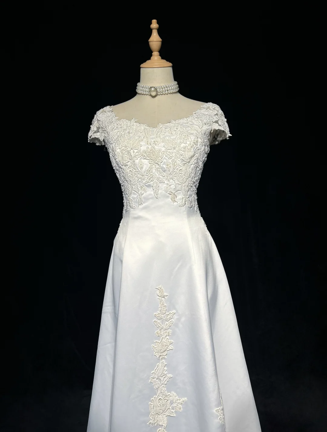 Vintage Bridal Gown 1960s A Line V Neck Short Sleeves Lace Pearls Long White 90s Wedding Dresses Elegant Bridal Gowns DH1109