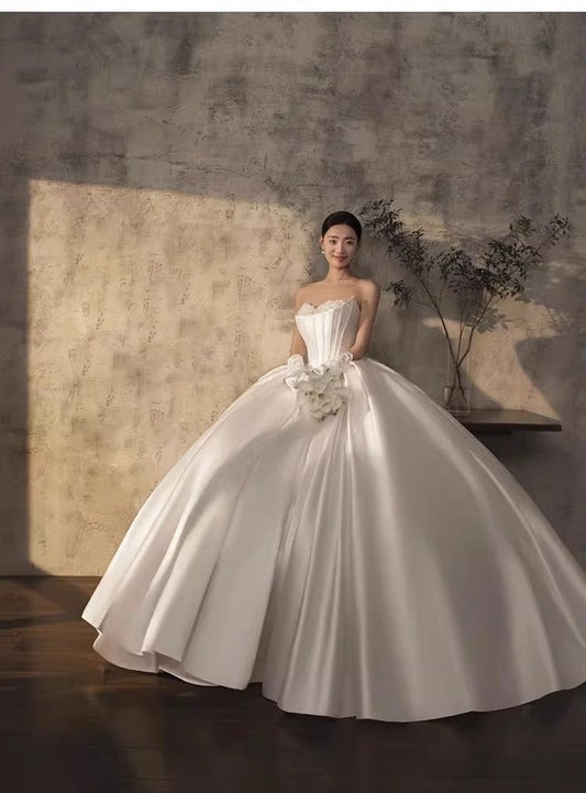 Pretty Wedding Dress Ball Gown Sweetheart White Long Satin Wedding Dresses Bridal Gowns Brides Gown DH110