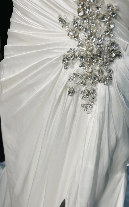 Vintage Bridal Gown A line Sweetheart Sleeveless Silver Beads Long Slit White 70s Wedding Dresses Elegant Bridal Gowns DH1110