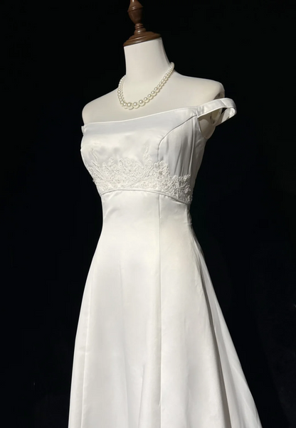 Vintage Bridal Gown A line Off The Shoulder Pearls Long White 70s Wedding Dresses Elegant Bridal Gowns DH1113
