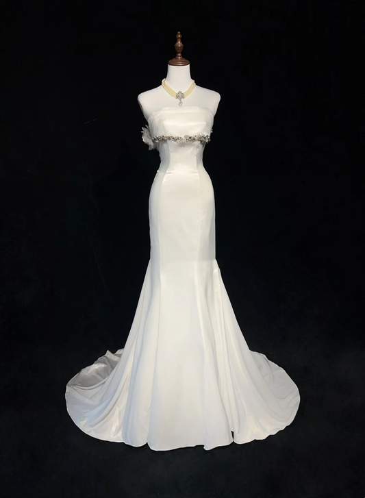 Unique Bridal Gown Mermaid Strapless Chiffon Sleeveless White 50s Wedding Dresses Modest Bridal Gowns DH1114