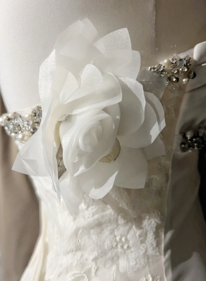 Unique Bridal Gown Mermaid Strapless Chiffon Sleeveless White 50s Wedding Dresses Modest Bridal Gowns DH1114