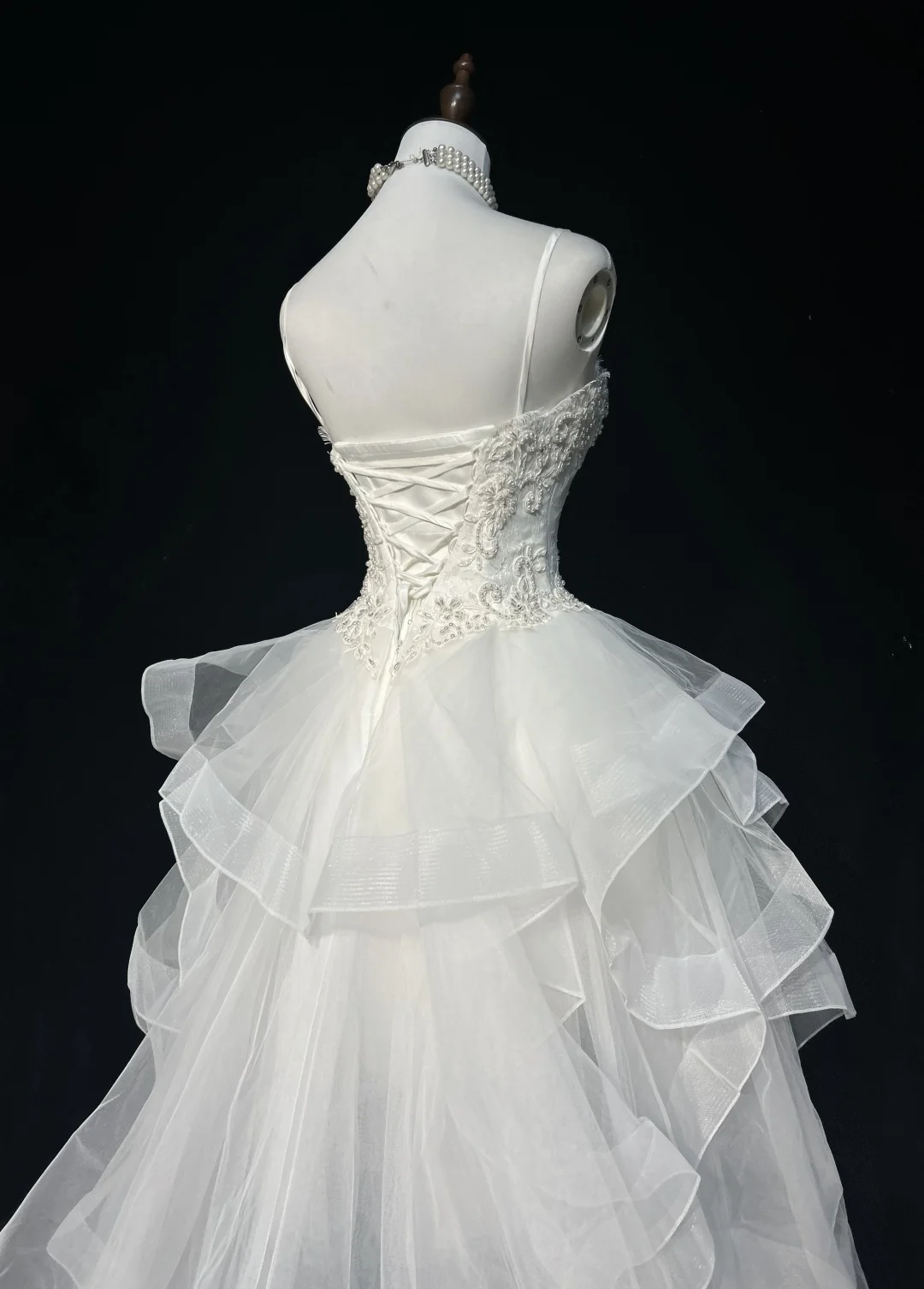 Unique Bridal Gown High Low Spaghetti Straps Lace Sleeveless White 50s Wedding Dresses Modest Bridal Gowns DH1115