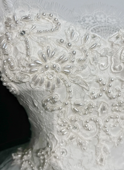 Unique Bridal Gown High Low Spaghetti Straps Lace Sleeveless White 50s Wedding Dresses Modest Bridal Gowns DH1115