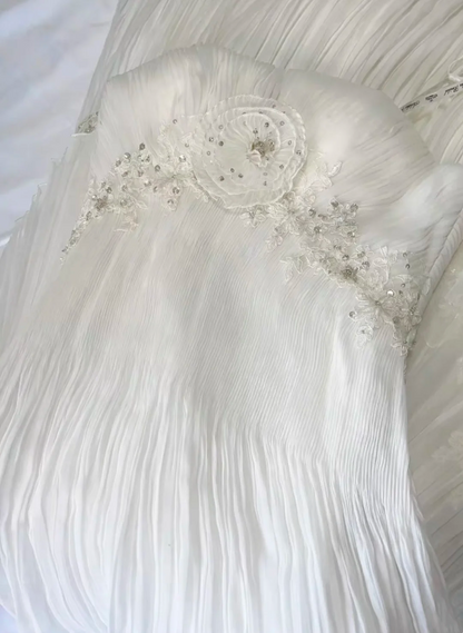 Unique Bridal Gown A Line Spaghetti Straps Lace Tulle Sleeveless White 50s Wedding Dresses Modest Bridal Gowns DH1116