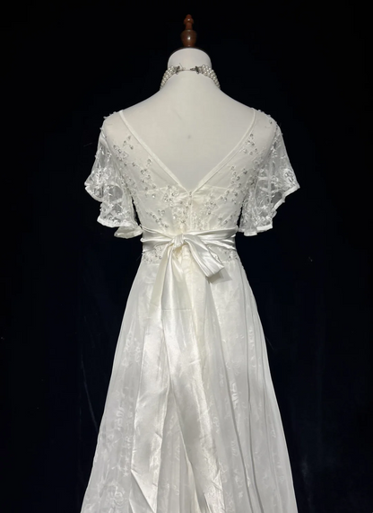 Vintage Bridal Gown 1960s A Line V Neck Short Sleeves Lace Beads Long White 90s Wedding Dresses Elegant Brides Gowns DH1118