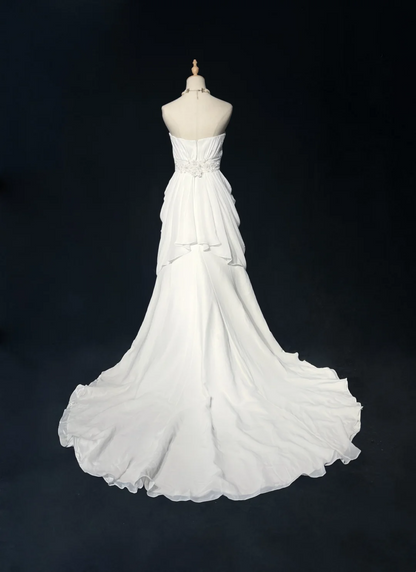 Retro Bridal Gown 1960s A line Strapless Sleeveless Chiffon Pleated Beads Long White Wedding Dresses Elegant Bridal Gowns DH1119
