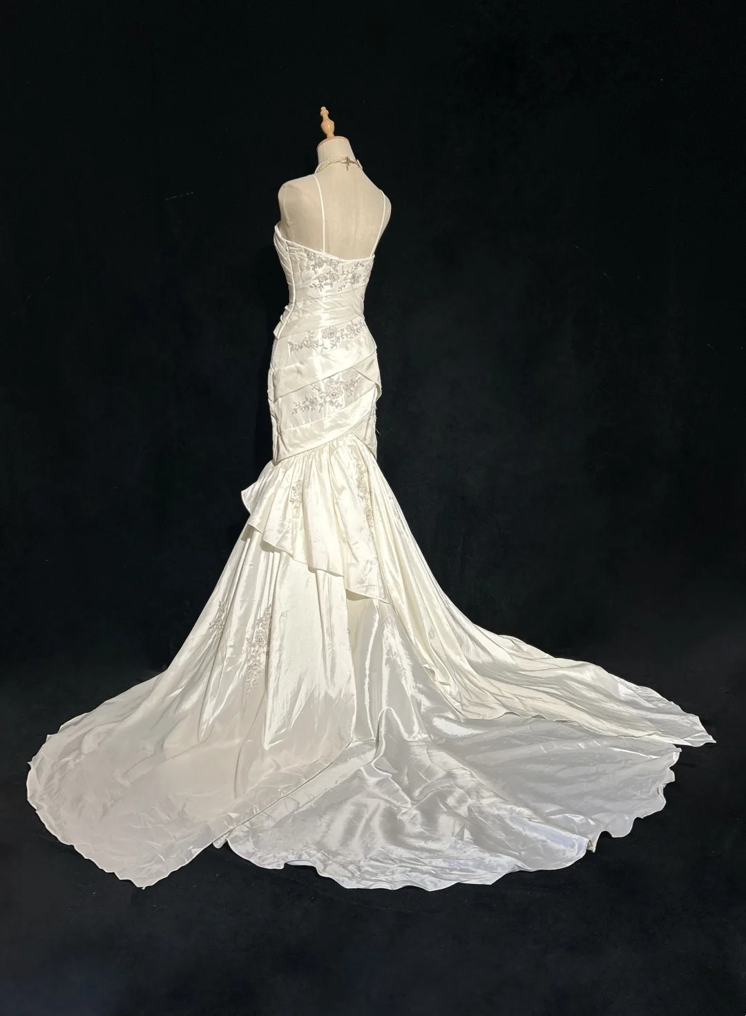 Retro Bridal Gown 1960s Mermaid Spaghetti Straps Sleeveless Lace Long White 60s Wedding Dresses Elegant Bridal Gowns DH1120