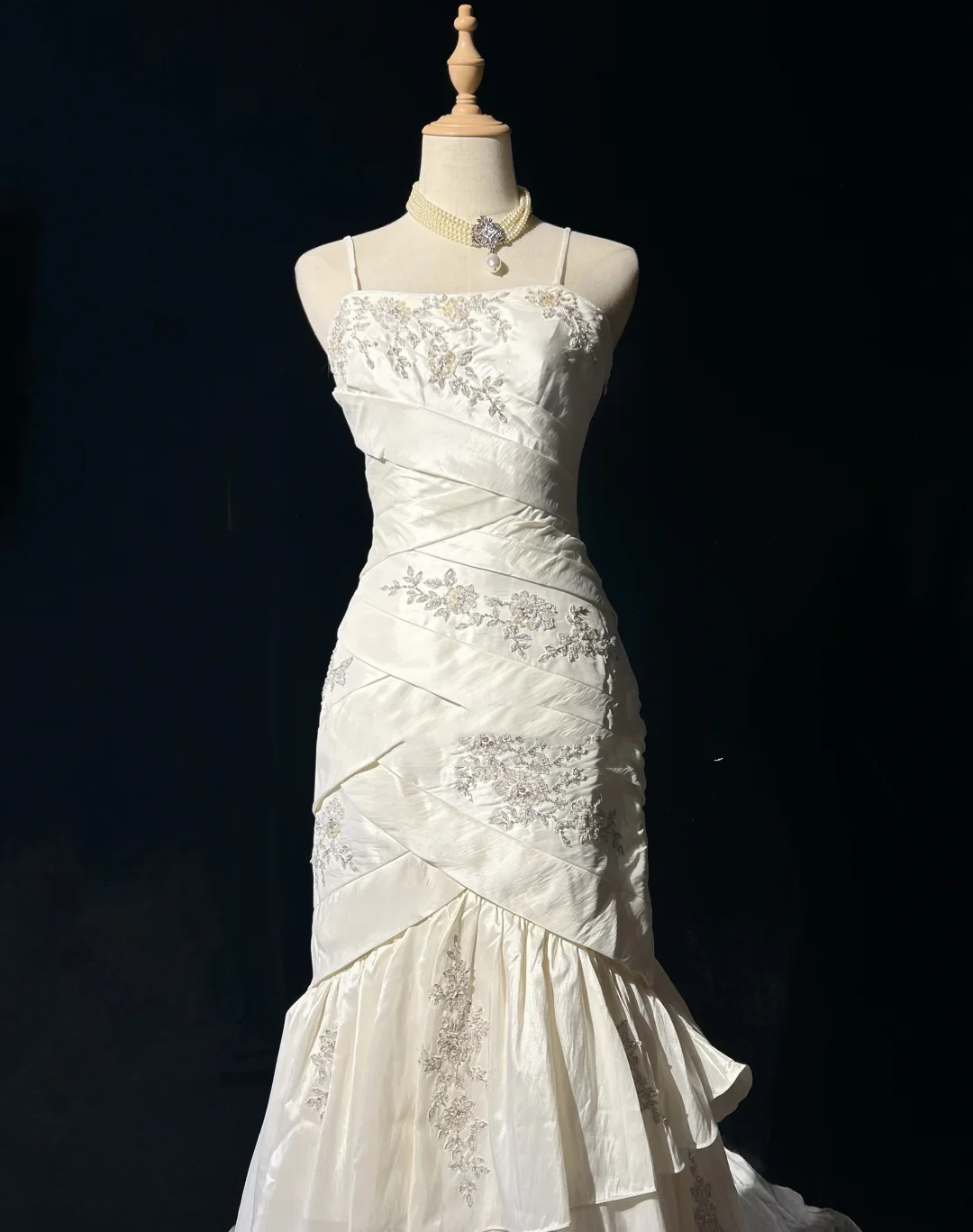 Retro Bridal Gown 1960s Mermaid Spaghetti Straps Sleeveless Lace Long White 60s Wedding Dresses Elegant Bridal Gowns DH1120