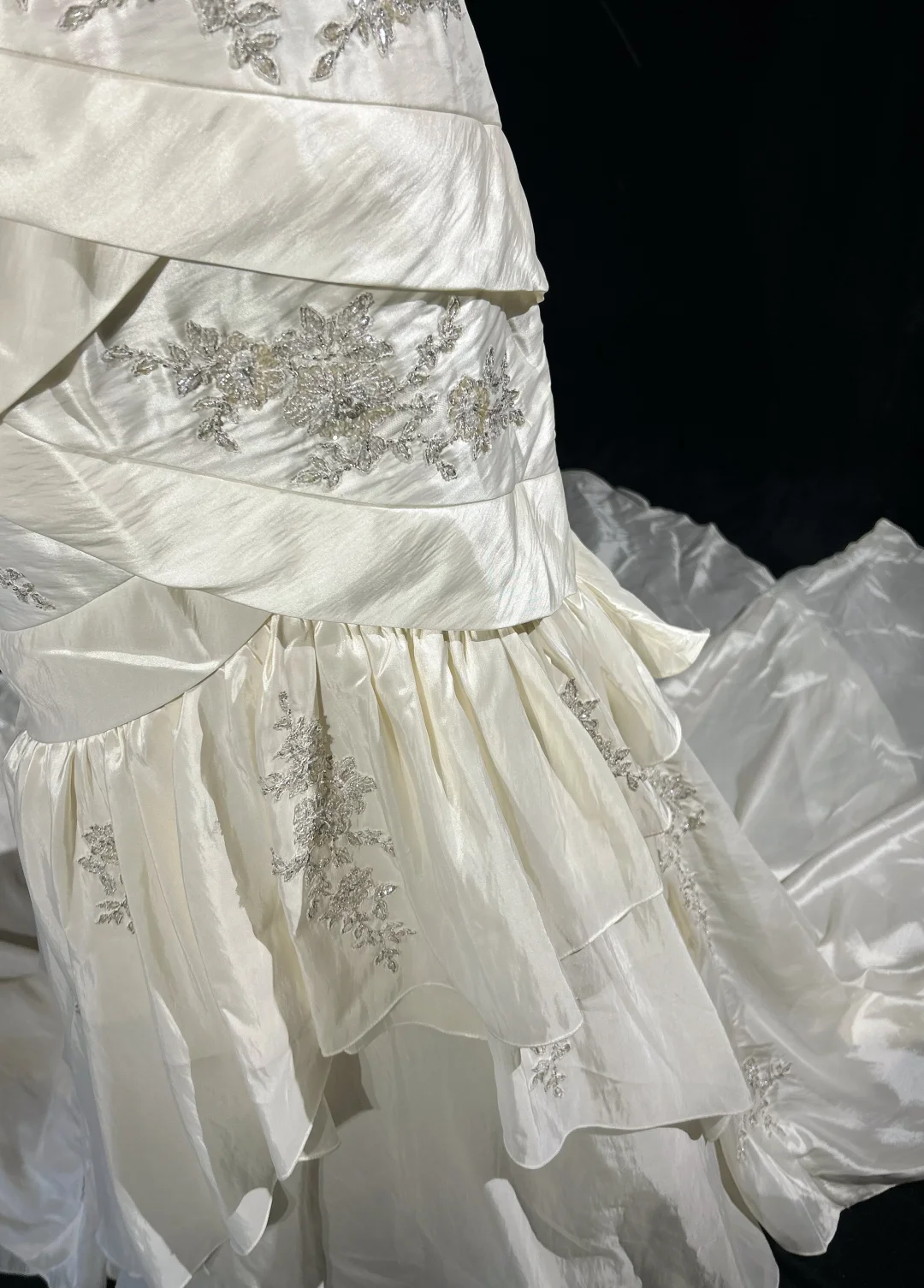 Retro Bridal Gown 1960s Mermaid Spaghetti Straps Sleeveless Lace Long White 60s Wedding Dresses Elegant Bridal Gowns DH1120