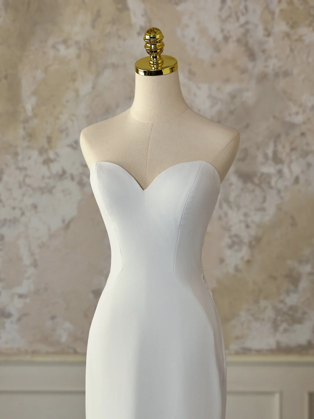 Modest Bridal Gown Mermaid Sweetheart Sleeveless Satin Long White Lace Wedding Dresses Elegant Bridal Gowns DH1131