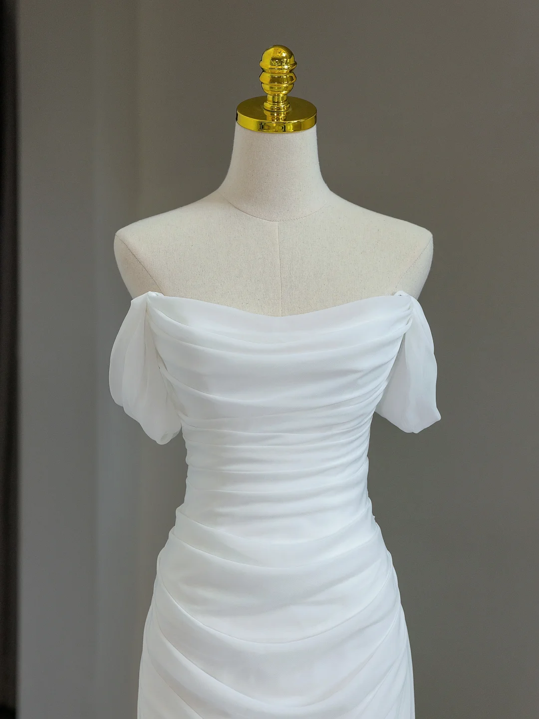 Modest Bridal Gown Sheath Off The Shoulder With Short Sleeves Tulle Wedding Dresses Elegant Brides Gowns DH1134