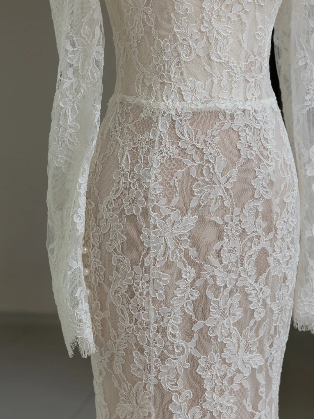 Modest Bridal Gown Mermaid Off The Shoulder White Long Sleeves Lace Wedding Dresses Elegant Bridal Gowns DH1138