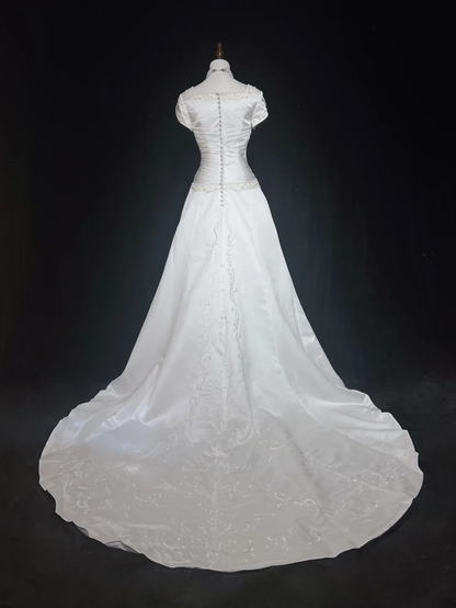 Vintage Bridal Gown A line Square Neck White Short Sleeves Satin 60s Wedding Dresses Timeless Brides Bridal Gowns DH1143