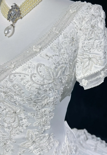 Classic Elegant Wedding Gown A line V Neck Long White Satin 70s Wedding Dresses Vintage Bridal Gowns DH1149