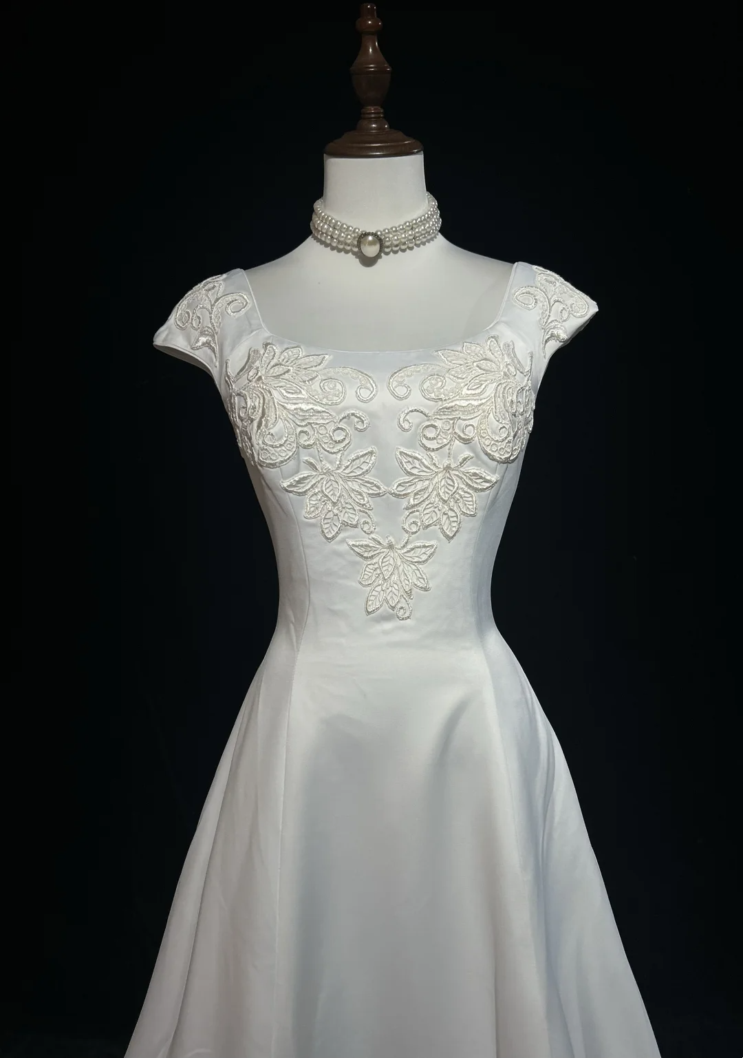 Unique Wedding Dress Ball Gown Square Neck Long White Satin 90s Wedding Dresses Vintage Bridal Gowns DH1150