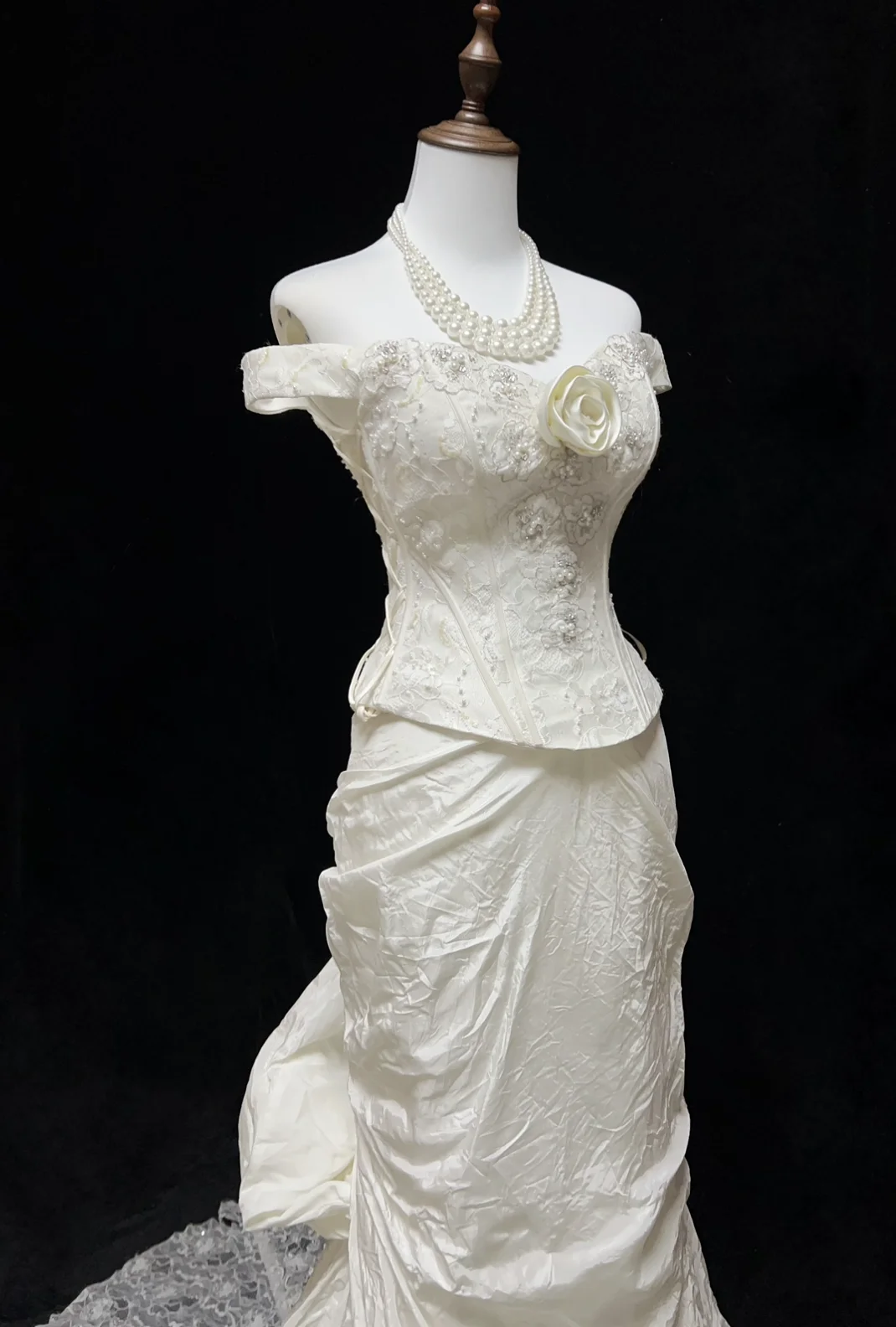 Classic Elegant Wedding Gown Mermaid Off The Shoulder Short Sleeves Ivory Lace 80s Wedding Dresses Vintage Bridal Gowns DH1151