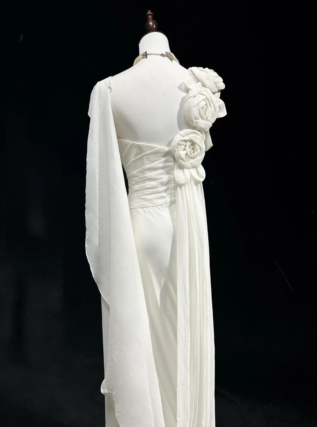 Unique Wedding Dress Sheath One Shoulder Chiffon White Flowers 90s Wedding Dresses Vintage Bridal Gowns DH1152