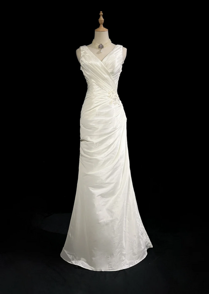 Unique Wedding Dress Mermaid V Neck White Taffeta Appliques 90s Wedding Dresses Vintage Bridal Gowns DH1165