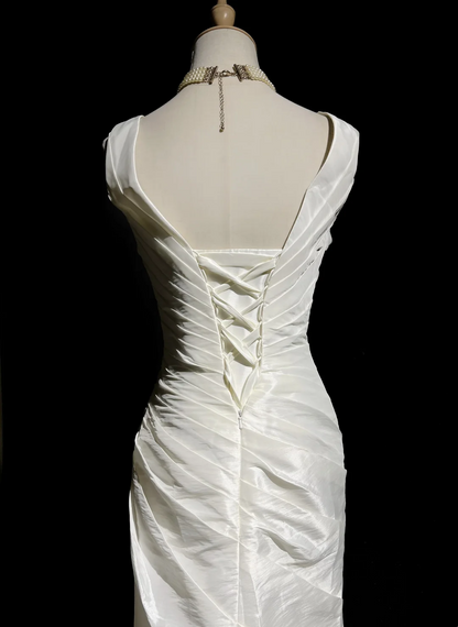 Unique Wedding Dress Mermaid V Neck White Taffeta Appliques 90s Wedding Dresses Vintage Bridal Gowns DH1165