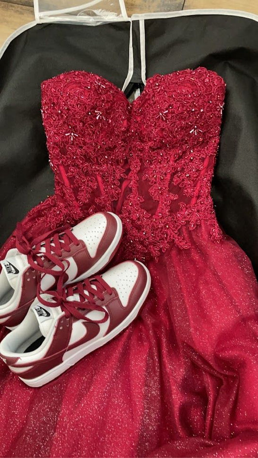 Elegant A line Sweetheart Lace Burgundy Tulle Long Prom Dresses Party Dress Summer 20th Birthday Outfits 18th Birthday Dresses DH121