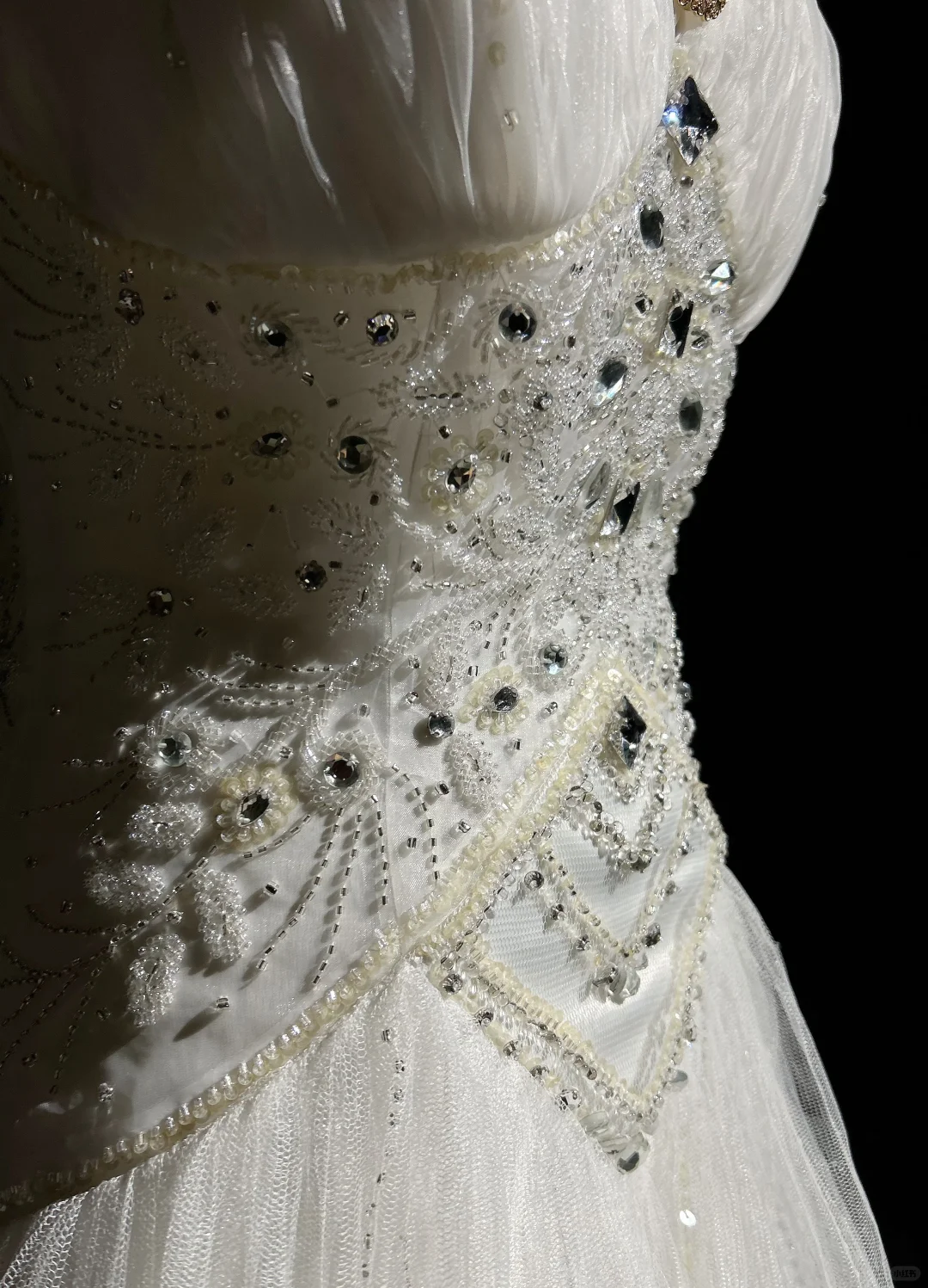 Unique Bridal Dress A Line V Neck White Tulle Long 90s Wedding Dresses Vintage Bride Dress Bridal Gowns DH1256