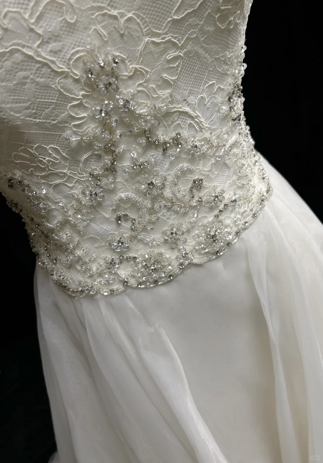 Unique Bridal Dress A Line Spaghetti Straps White Lace Long 90s Wedding Dresses Vintage Bride Dress Bridal Gowns DH1259