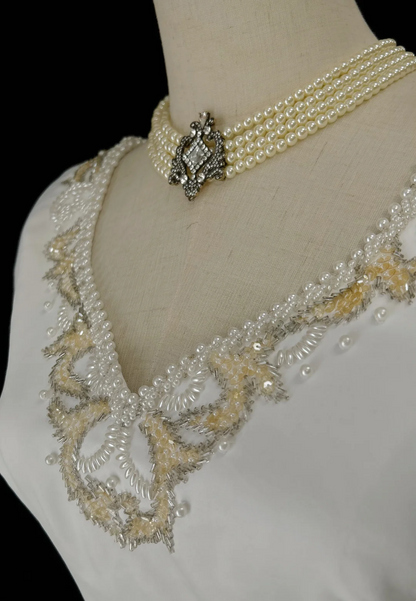 Classic Wedding Dress Ball Gown V Neck White Satin Long 70s Wedding Dresses Vintage Bride Dress Bridal Gowns DH1260