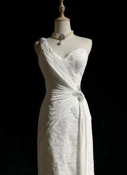 Unique Bridal Dress Mermaid One Shoulder Chiffon White Lace Wedding Dress With Beads 90s Wedding Dresses Vintage Bride Dress Bridal Gowns DH1264