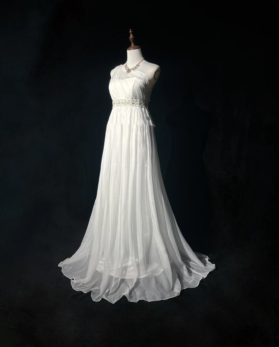 Unique Bridal Dress A line One Shoulder Chiffon White Wedding Dress With Beads 90s Wedding Dresses Vintage Bride Dress Bridal Gowns DH1268