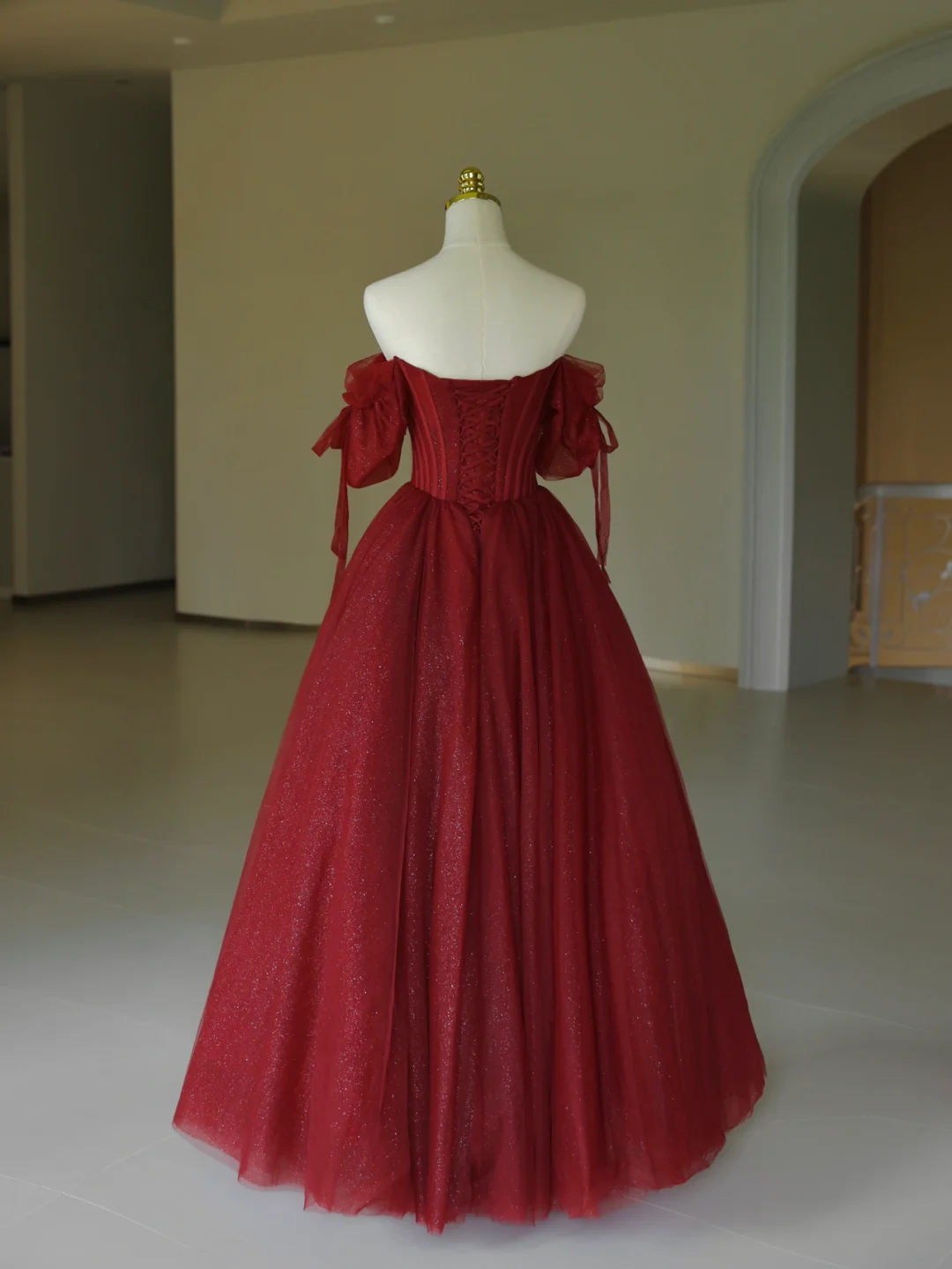 Pretty Ball Gown Off The Shoulder Burgundy Tulle Long Quinceanera Dress Formal Gowns Vestido De 15 Anos Sweet 16 Dress DH1286