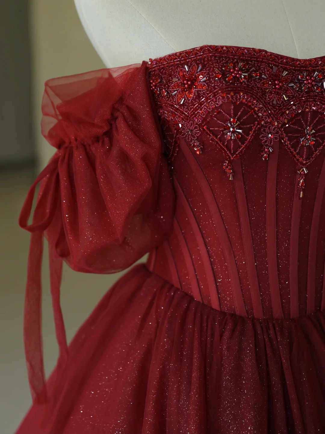 Pretty Ball Gown Off The Shoulder Burgundy Tulle Long Quinceanera Dress Formal Gowns Vestido De 15 Anos Sweet 16 Dress DH1286