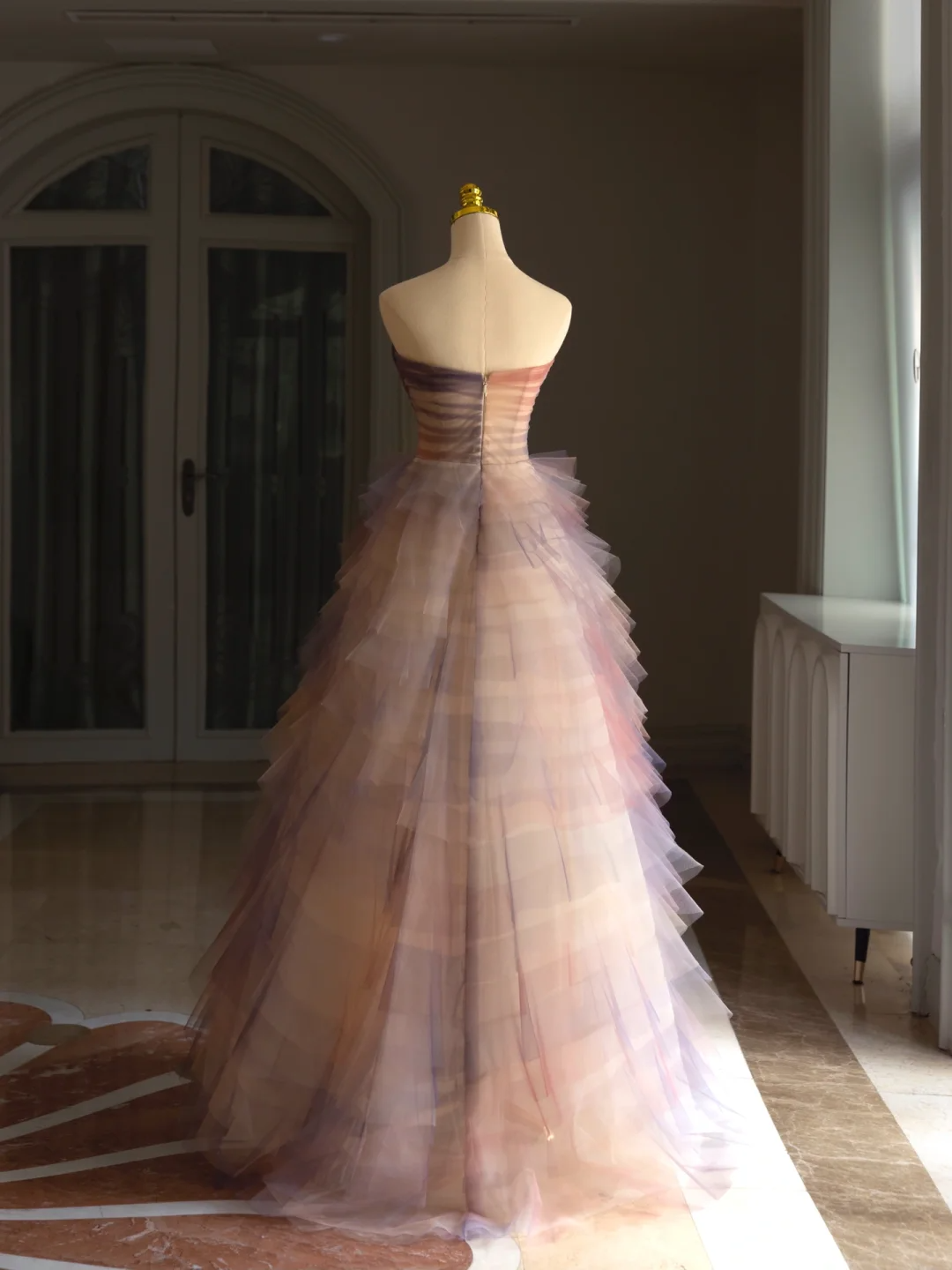 Luxury Ball Gown Strapless Sleeveless Tulle Quinceanera Dress Formal Gowns Vestido De 15 Anos Sweet 16 Dress DH1293