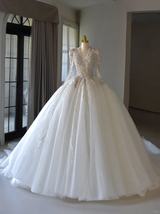Luxury Ball Gown V Neck Long Sleeves Lace Wedding Dress With Silver Beads Wedding Dresses Modest Wedding Gowns Brides Dress DH1301
